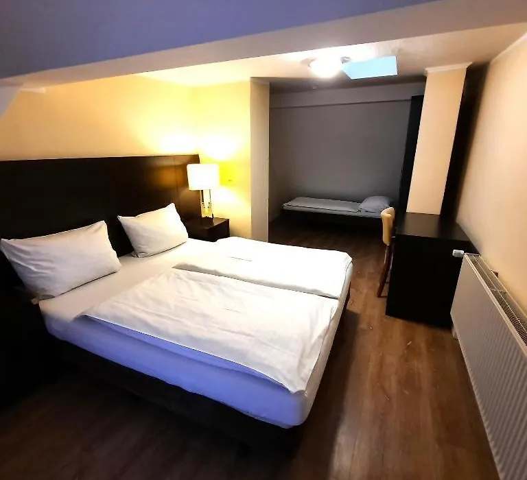 Hotel ARIANA Köln-1