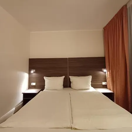 Hotel ARIANA Köln-2